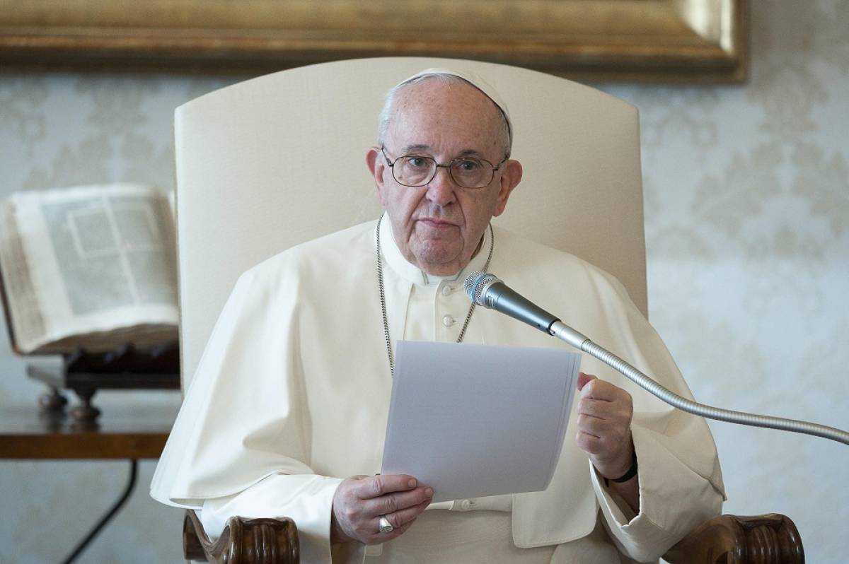 Πάπας Φραγκίσκος: Οι πολέμιοι της μάσκας δεν θα διαδήλωναν ποτέ για τον θάνατο του Τζορτζ Φλόιντ