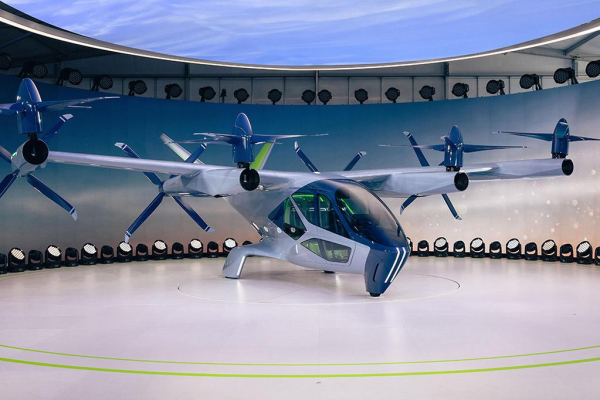 To 2025 θα απογειωθούν τα πρώτα ιπτάμενα αυτοκίνητα (δείτε βίντεο)