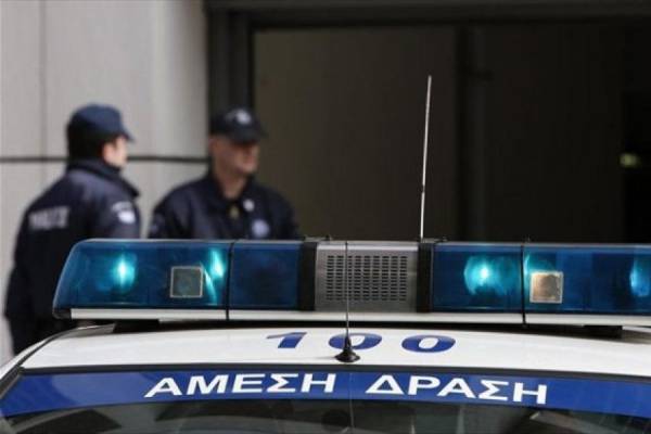 Νέα εισβολή με αυτοκίνητο σε κατάστημα, αυτή τη φορά στην Αθηνών - Λαμίας