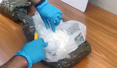 Λιμάνι Πειραιά: Βρέθηκε κιβώτιο με 10 κιλά κοκαΐνη