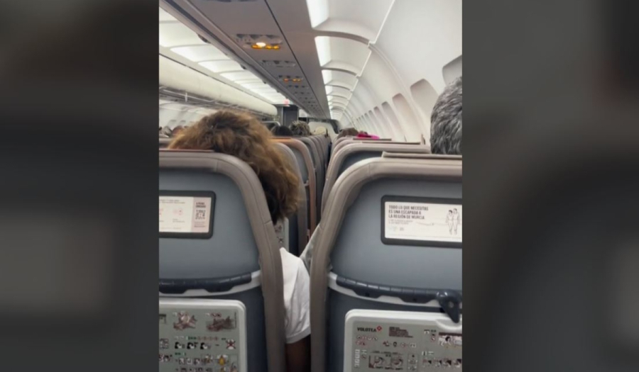 Viral ο πιλότος της πτήσης Σαντορίνη - Αθήνα: «Φτάσαμε 35 λεπτά νωρίτερα, αυτά δεν γίνονται ούτε στα παραμύθια»