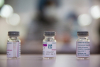 Εμβολιασμοί με AstraZeneca: Νέα ανακοίνωση, κανονικά στην Ελλάδα τα ραντεβού