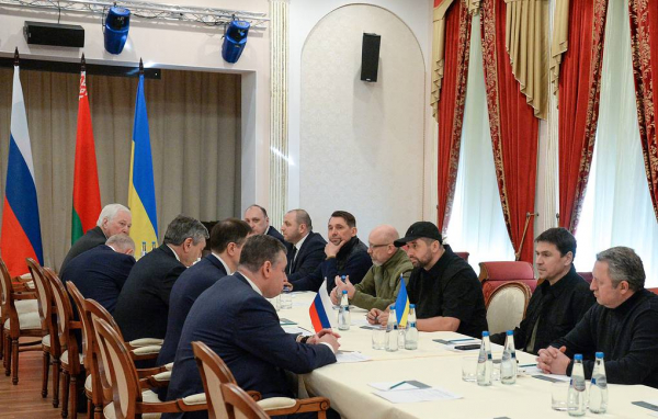 Ρωσία - Ουκρανία: Στις 16:00 θα ξεκινήσει τελικά ο τρίτος γύρος διαπραγματεύσεων