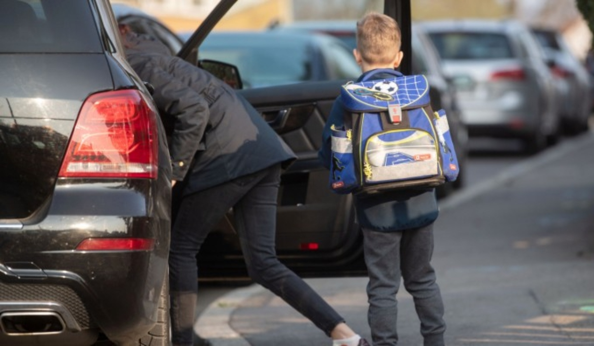 Πώς μεταφέρουμε με ασφάλεια τα παιδιά μας με το αυτοκίνητο στο σχολείο
