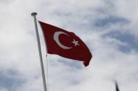 Σε καραντίνα δυο εβδομάδων βάζει η Βρετανία τους επισκέπτες από Τουρκία
