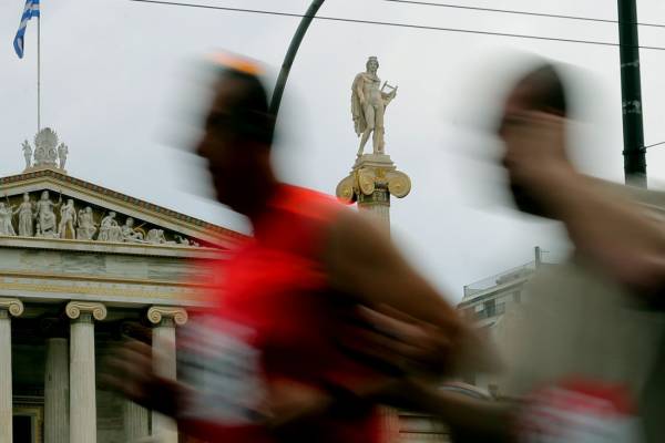 Κυκλοφοριακές ρυθμίσεις στο κέντρο της Αθήνας για τον Ημιμαραθώνιο της Κυριακής