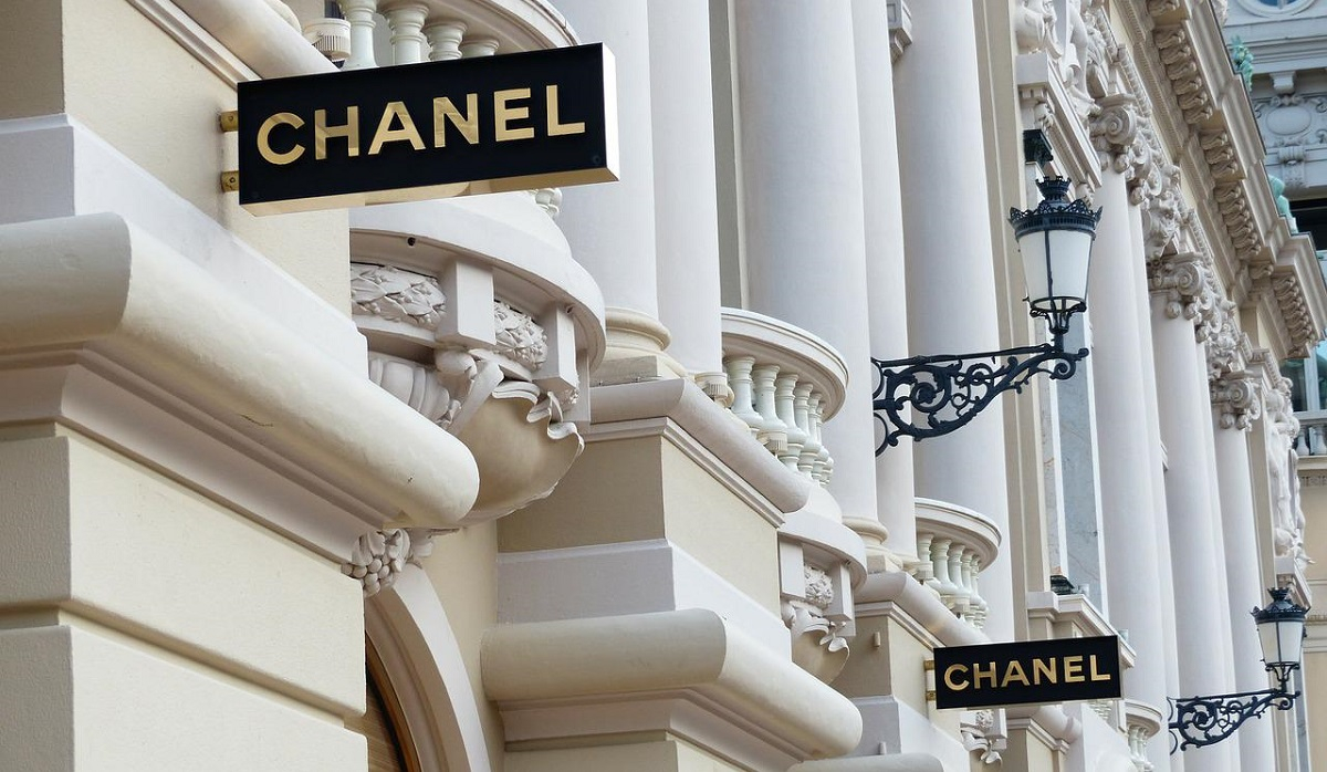 Παρίσι: Κινηματογραφική ληστεία σε κοσμηματοπωλείο του Οίκου Chanel (Βίντεο)