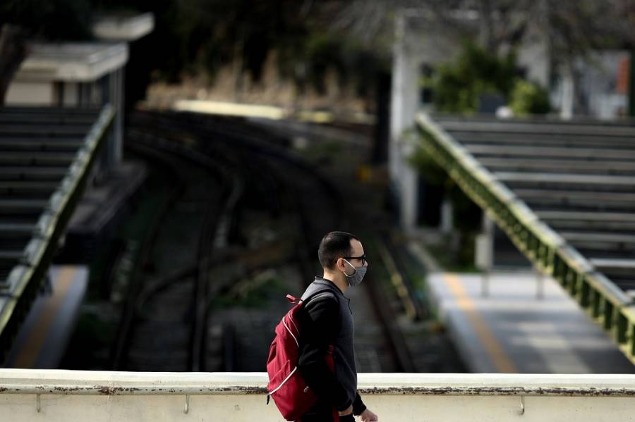 Ένα βήμα πριν το σκληρό lockdown η Αθήνα: 800 τα ενεργά κρούσματα στον κεντρικό τομέα, οι περιοχές
