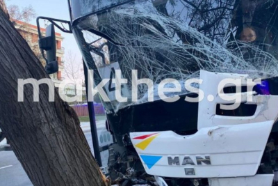 Θεσσαλονίκη: Ατύχημα με λεωφορείο του ΟΑΣΘ και ταξί - Ένας τραυματίας