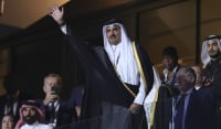 Ο εμίρης του Κατάρ στέλνει χρήματα στην Πάτρα για... ΕΝΦΙΑ
