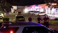 ΗΠΑ: Ένας νεκρός και 20 τραυματίες από πυροβολισμούς στο Ιλινόις (Βίντεο)