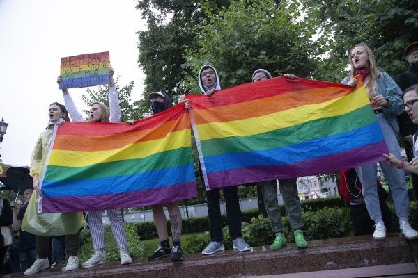 Η Ρωσία προχωρά στην πλήρη απαγόρευση του κινήματος LGBTQ+