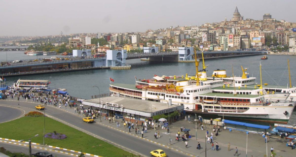 Τουρκία: Αύξηση 400% στα τέλη διέλευσης πλοίων από τον Βόσπορο