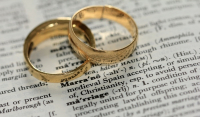 Άνδρας με Αλτσχάιμερ ξαναέκανε πρόταση γάμου στη γυναίκα του