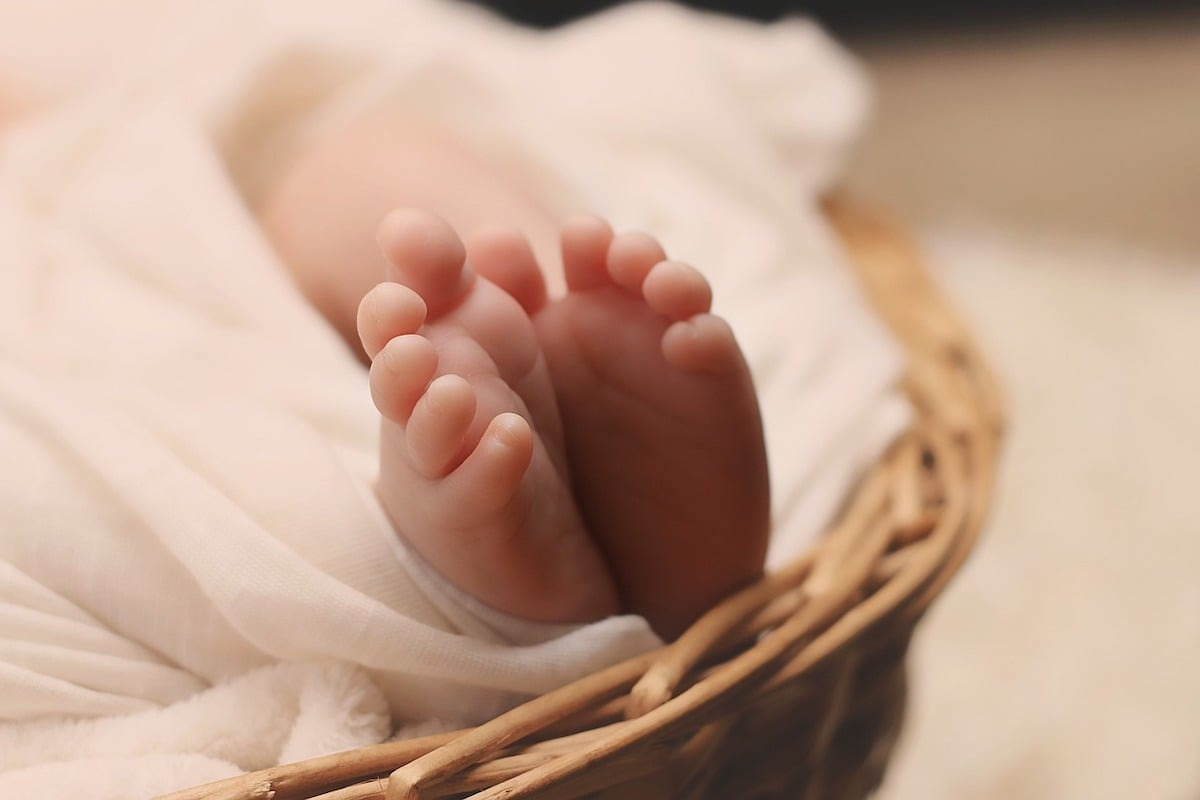 Αχαΐα: Μυστήριο με δύο μωρά της ίδιας οικογένειας που πέθαναν σε έναν χρόνο - Τι εξετάζουν οι γιατροί