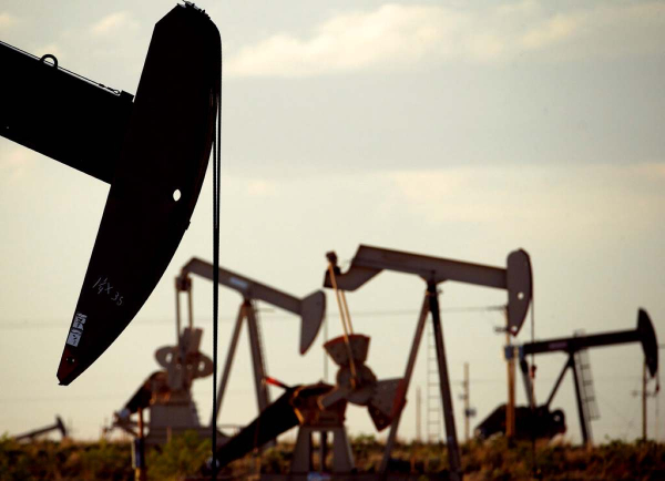 Ζοφερές προβλέψεις για το πετρέλαιο: Ολοταχώς για τα 100 δολάρια το βαρέλι - Γιατί μειώθηκε η παραγωγή