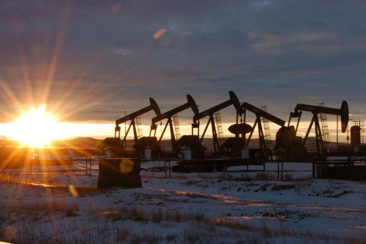Δεν θα έχει σημαντικές συνέπειες για τη ρωσική οικονομία το πλαφόν στο πετρέλαιο, λέει η Μόσχα