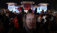 Πώς νίκησε ο Ερντογάν: Έχασε στις πόλεις και τα παράλια - Τον ψήφισε η «βαθιά Τουρκία»