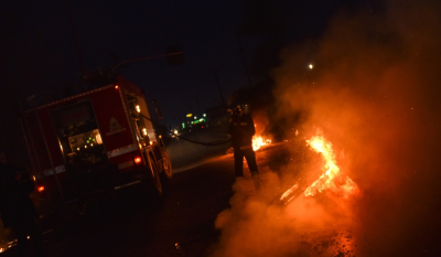 Θεσσαλονίκη: Τέταρτη νύχτα επεισοδίων για τον 16χρονο Ρομά - Φωτιές και χημικά (Φωτογραφίες)