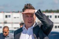 Forbes: Ο Elon Musk δεν είναι ακόμη ο πλουσιότερος άνθρωπος στον κόσμο