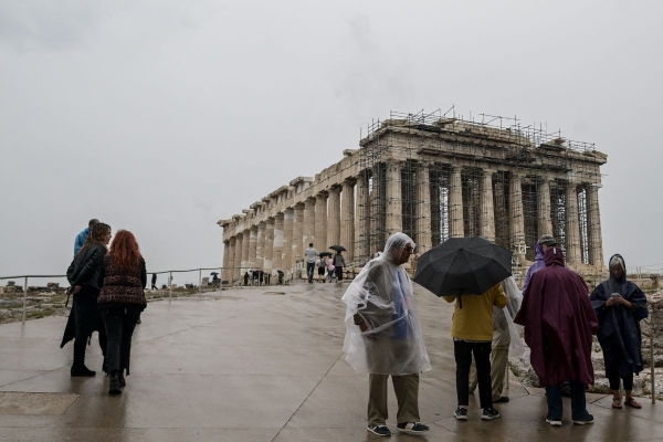 Η πιο δύσκολη ημέρα της κακοκαιρίας: 7 περιοχές σε κίνδυνο - Νέος γύρος καταιγίδων στην Αθήνα