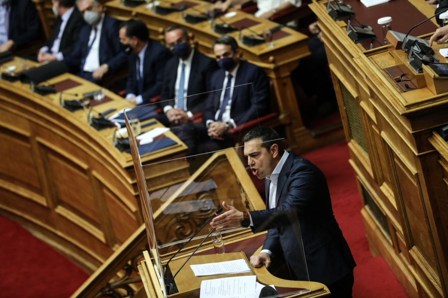 Τσίπρας - Μητσοτάκης: Μετωπική στη Βουλή μετά από 5 «αρνήσεις» και 1,5 μήνα απουσίας
