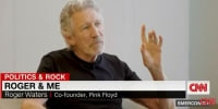 Χείμαρρος ο Ρότζερ Γουότερς των Pink Floyd για την Ουκρανία: «Ο Μπάιντεν και οι ΗΠΑ ρίχνουν καυσόξυλα στη φωτιά του πολέμου»