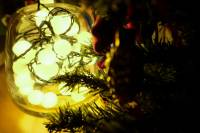 Παραμονή Χριστουγέννων: Τα πρόστιμα για οικοδεσπότη και καλεσμένους για πάνω από 9 άτομα στο ρεβεγιόν