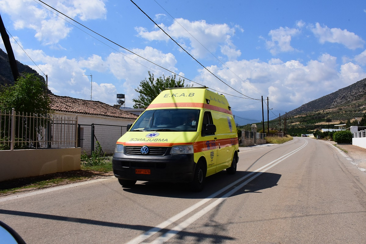 Τρίτο περιστατικό: Πέθανε 65χρονη στη Χαλκιδική - Το ασθενοφόρο πήγε μετά από 1,5 ώρα