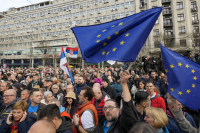Βελιγράδι: «Δεν συμβιβαζόμαστε» - Συνεχίζονται οι διαδηλώσεις της αντιπολίτευσης
