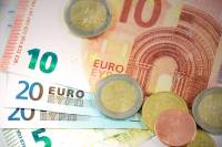 Κρατικό «Δώρο» 67-100 € για αναστολή σύμβασης και 200-400 € για το Ελάχιστο Εγγυημένο Εισόδημα