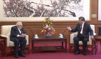 Ιστορική συνάντηση στην Κίνα: Ο Σι Τζινπίνγκ υποδέχτηκε τον «παλιόφιλο» Χένρι Κίσινγκερ