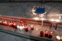 Τέμπη: Ατελείωτος πόνος στις οικογένειες των θυμάτων που ταυτοποιήθηκαν - Σήμερα η πρώτη κηδεία