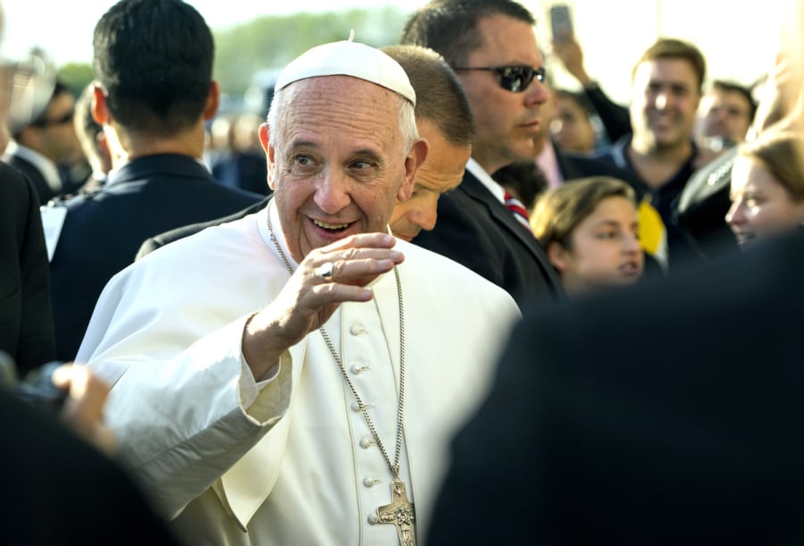 Σφοδρές αντιδράσεις προκάλεσε η έκκληση του Πάπα Φραγκίσκου στους νέους της Ρωσίας