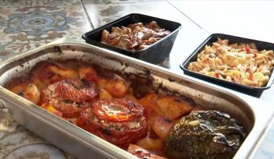 «Στροφή» στα... μαγειρεία: Η νέα τάση στο φαγητό των Ελλήνων λόγω ακρίβειας