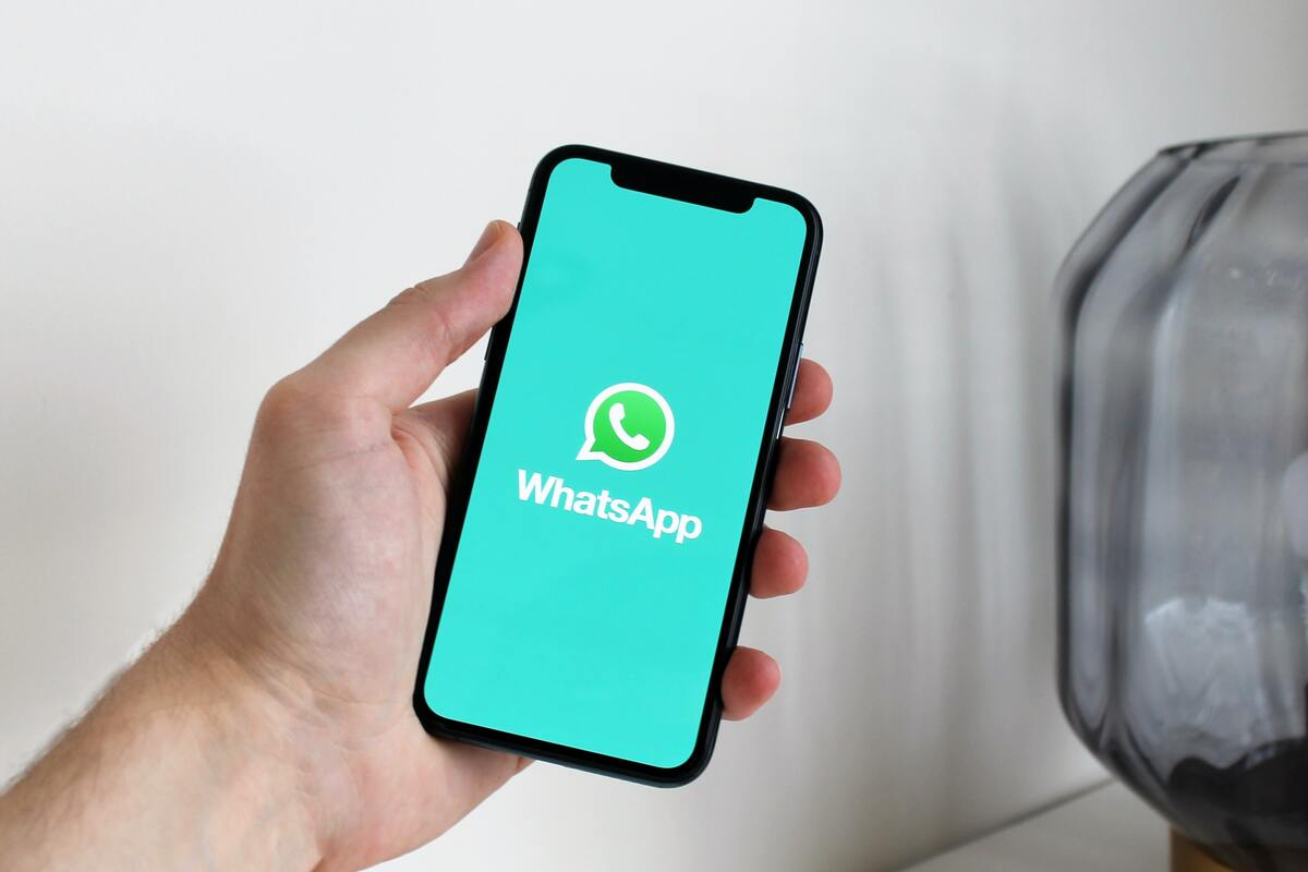 WhatsApp: Τώρα και επεξεργασία μηνυμάτων μέσα σε 15 λεπτά