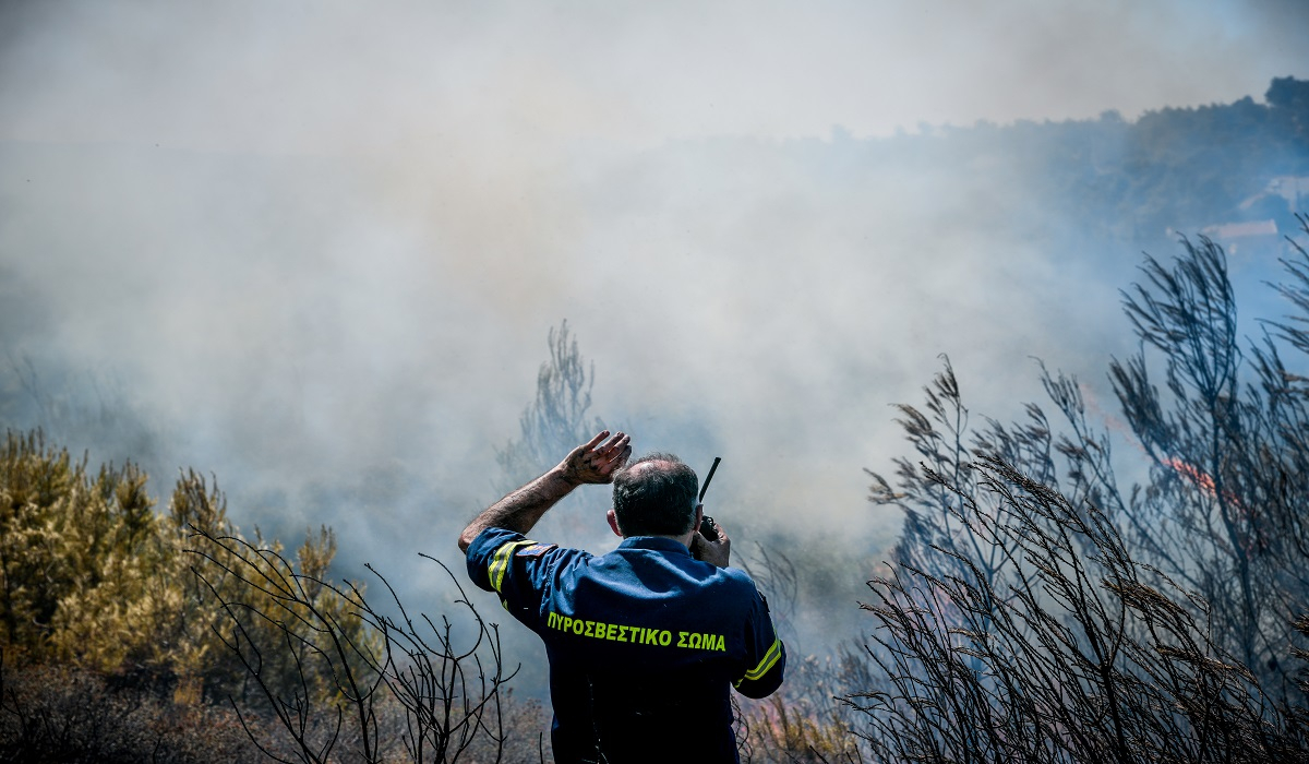 Φωτιά στην Εύβοια: Εντολή εκκένωσης για το Νιμποριό - Μήνυμα από το 112