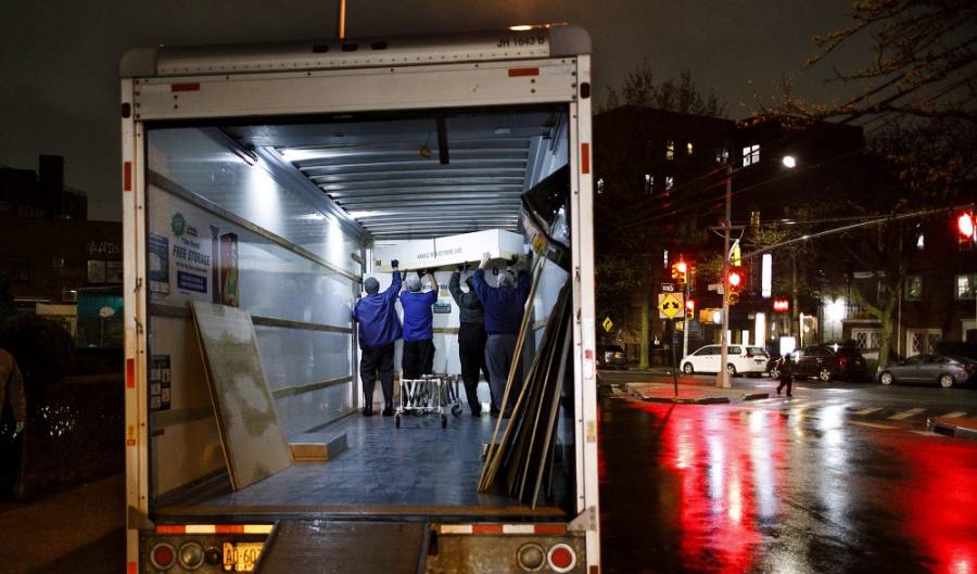 Κορονοϊός: Τέξας και Αριζόνα ζητούν φορτηγά ψυγεία καθώς αυξάνονται οι νεκροί
