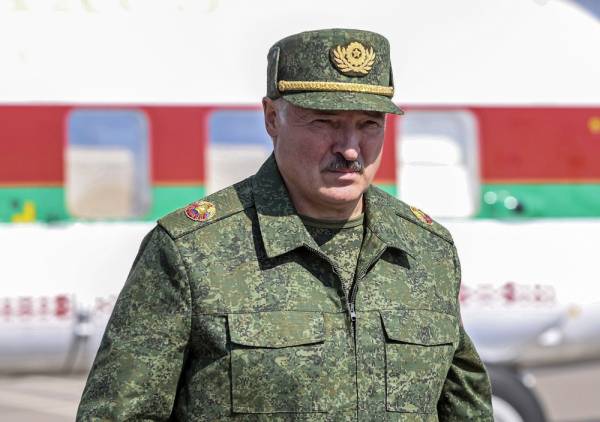H EE δεν αναγνωρίζει τον Λουκασένκο ως πρόεδρο της Λευκορωσίας - Ετοιμάζει κυρώσεις