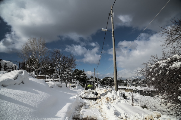 Άρχισε η κακοκαιρία: Χιόνια στη Φλώρινα – Νέο έκτακτο δελτίο της ΕΜΥ για τις επόμενες ώρες