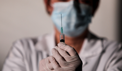 Ανατροπή από τον ΠΟΥ για τα εμβόλια του κορονοϊού - Ποιοι δεν χρειάζεται πλέον να κάνουν