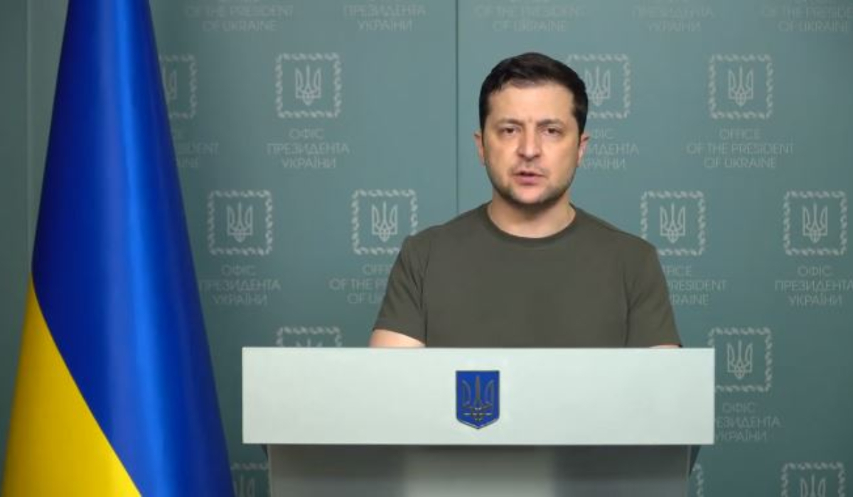 Πόλεμος στην Ουκρανία: Νέο μήνυμα Ζελένσκι - «Είμαστε δυνατοί, δεν θα παραδοθούμε ποτέ»