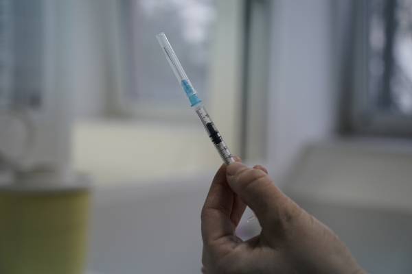 SMS στο 13034 για εμβολιασμό: Όσα πρέπει να ξέρετε