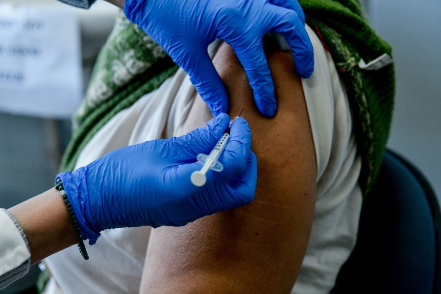 Ο Λύτρας ανατρέπει τα δεδομένα για τα επικαιροποιημένα εμβόλια κατά της Ομικρον 5