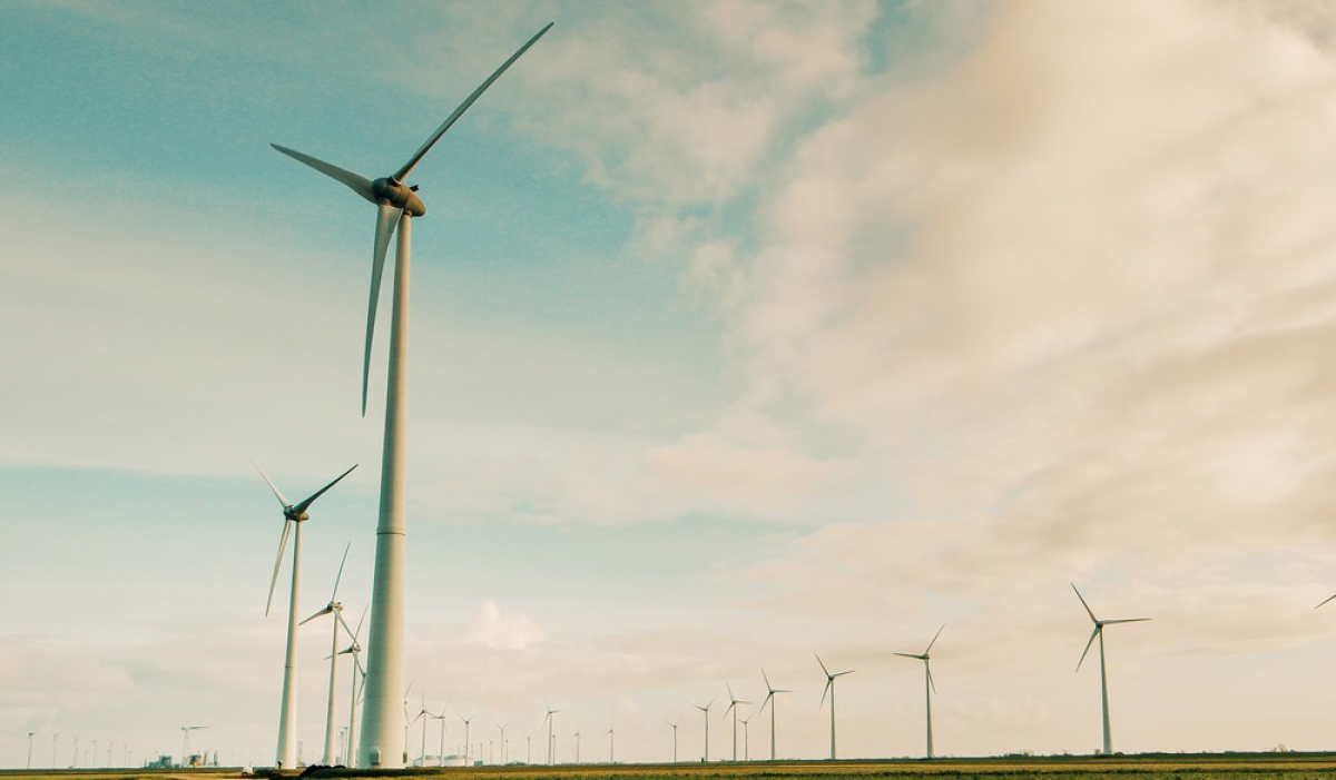 Ανανεώσιμες Πηγές Ενέργειας: Ετοιμάζονται για την Κομισιόν μετά τα «παραθυράκια» για τη σύνδεση στο δίκτυο μεταφοράς