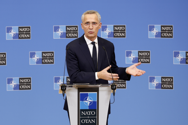 O γραμματέας του ΝΑΤΟ προετοιμάζει για την ήττα: «Άσχημα νέα από την Ουκρανία»