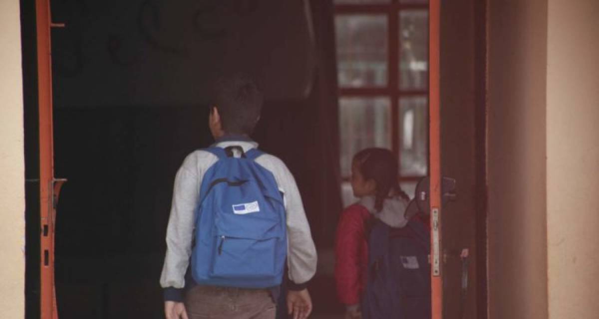 Σάμος: Δικάζεται η δασκάλα που δέχθηκε προσφυγόπουλα στο σχολείο