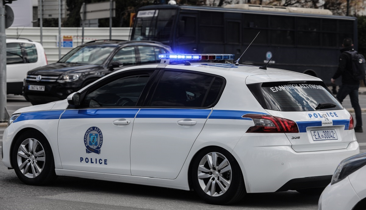 Κολωνός: Στον εισαγγελέα τρεις ανήλικες για καβγά με μαχαιρώματα