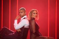 Jennifer Lopez: Η «εκρηκτική» εμφάνιση στα βραβεία AMA
