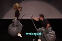 Jennifer Lopez και Jimmy Fallon χορεύουν όλα τα highlights στην ιστορία της μουσικής